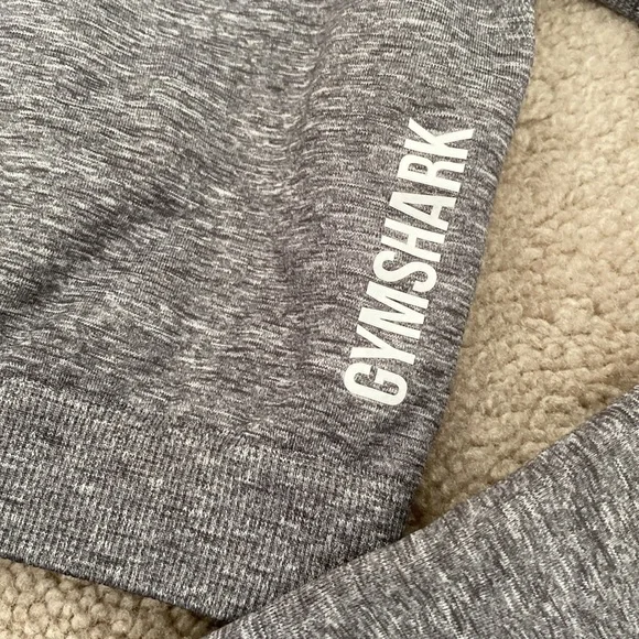 Gymshark crop compression top - Picture 2 of 4
